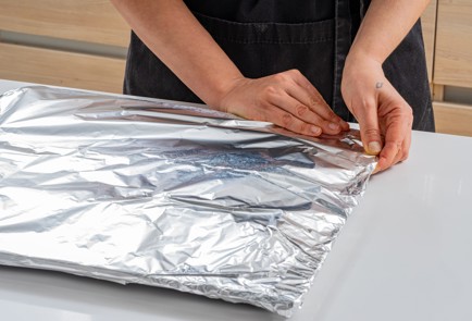 Фото шага рецепта Свиные ребрышки в фольге в духовке 187980 шаг 8  