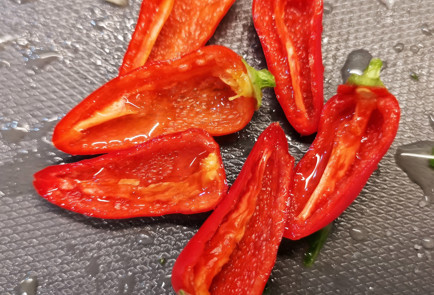 Фото шага рецепта Свиные щечки с брюссельской капустой 151514 шаг 17  