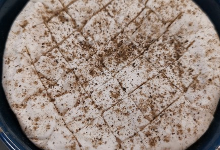 Фото шага рецепта Сыр бри с ягодным чатни 175382 шаг 2