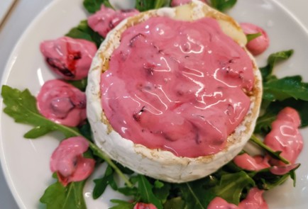 Фото шага рецепта Сыр бри с ягодным кремом 174434 шаг 8  