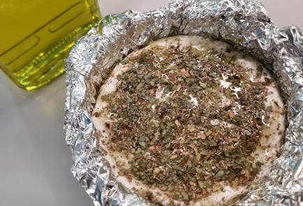 Фото шага рецепта Сыр бри запеченный с вишней 175189 шаг 5  