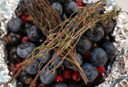 Фото шага рецепта Сыр бри запеченный с ягодами 174653 шаг 6  