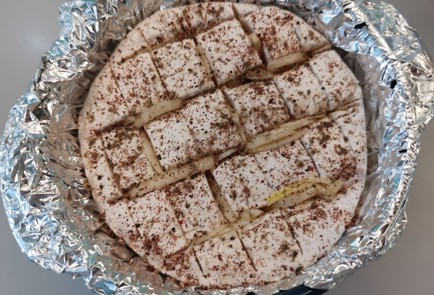 Фото шага рецепта Сыр бри запеченный в духовке 175950 шаг 5  