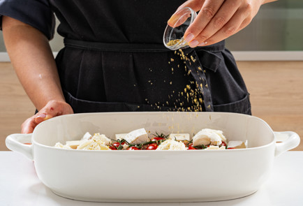 Фото шага рецепта Сыр с помидорами в духовке 190149 шаг 5