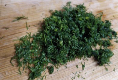 Фото шага рецепта Сырная лепешка с тунцом и зеленью 190192 шаг 5  