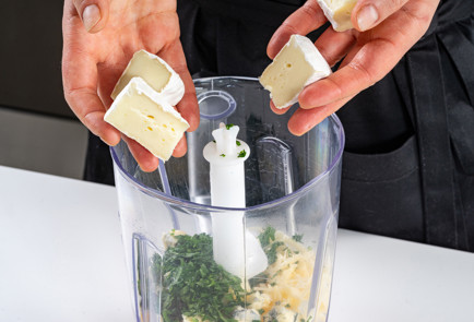 Фото шага рецепта Сырная намазка 191070 шаг 4  