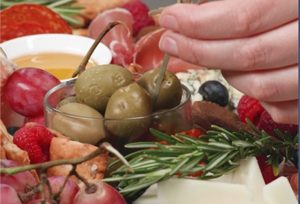 Фото шага рецепта Сырная тарелка 173601 шаг 11  