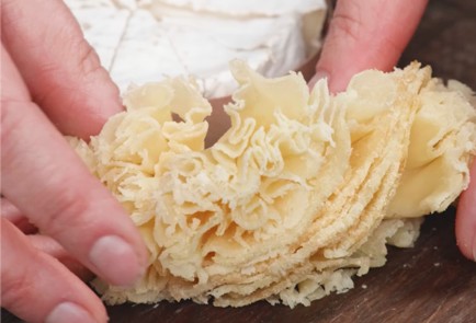 Фото шага рецепта Сырная тарелка 173601 шаг 5  