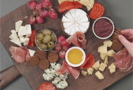 Фото шага рецепта Сырная тарелка 173601 шаг 9  