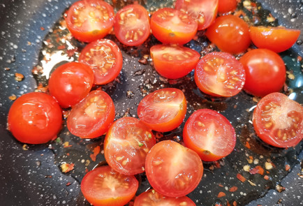 Фото шага рецепта Сырная яичница с брокколи 151955 шаг 3