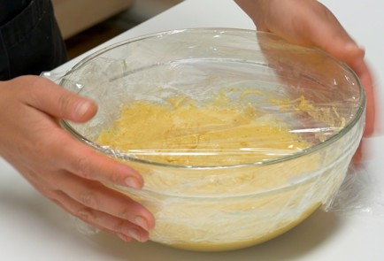 Фото шага рецепта Сырники без творога 151068 шаг 5  