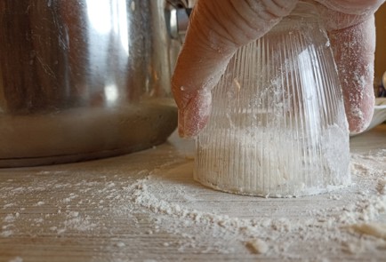 Фото шага рецепта Сырники как у бабушки 190931 шаг 10  