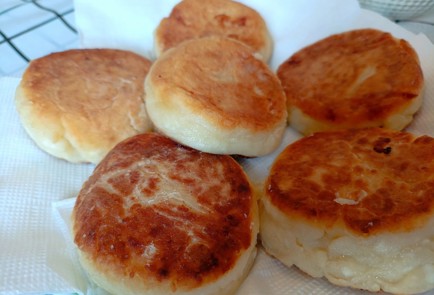 Фото шага рецепта Сырники как у бабушки 190931 шаг 14  