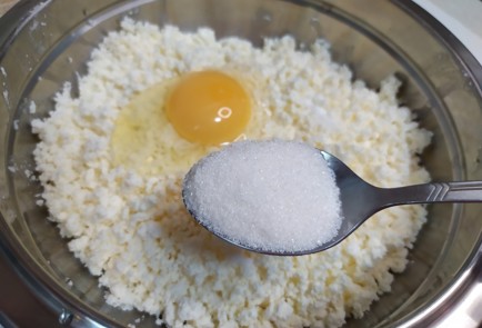 Фото шага рецепта Сырники с маком 190131 шаг 5  