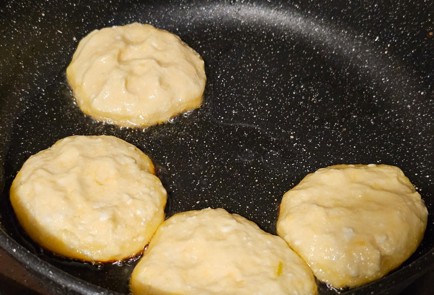 Фото шага рецепта Сырники с тыквой 190405 шаг 9  