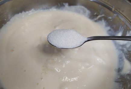 Фото шага рецепта Сырники в микроволновке 191205 шаг 5  