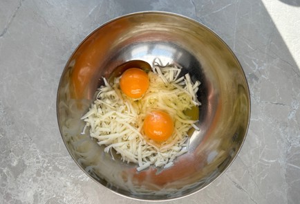 Фото шага рецепта Сырнотворожные вафли 189760 шаг 2  