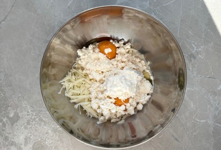 Фото шага рецепта Сырнотворожные вафли 189760 шаг 3  