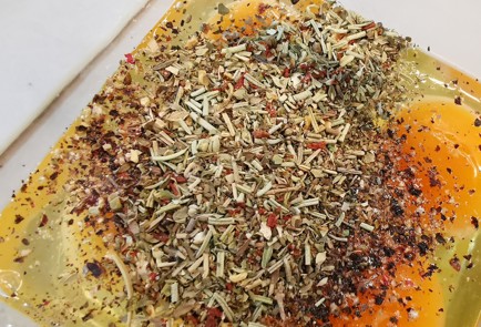 Фото шага рецепта Сырнояичные маффины 174445 шаг 4  