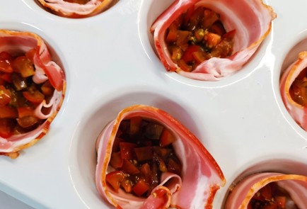 Фото шага рецепта Сырнояичные маффины 174445 шаг 8  