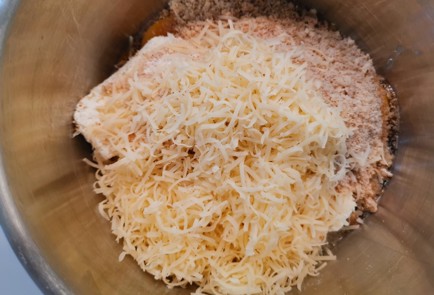 Фото шага рецепта Сырные булочки 188894 шаг 7  