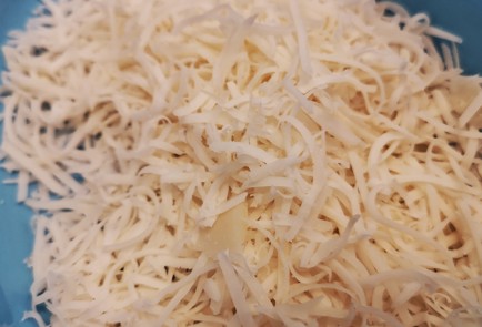 Фото шага рецепта Сырные чипсы с хреном и горчицей 173361 шаг 1  