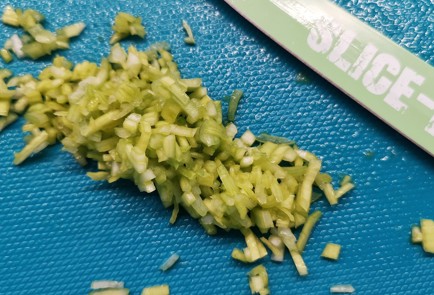 Фото шага рецепта Сырные чипсы с хреном 173343 шаг 7  