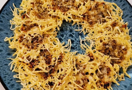 Фото шага рецепта Сырные чипсы с трюфелем 153115 шаг 11  