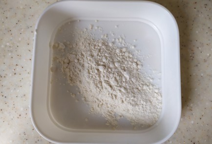 Фото шага рецепта Сырные чипсы 189401 шаг 1  