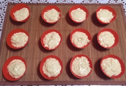 Фото шага рецепта Сырные кексы на ацидофилине 140276 шаг 3