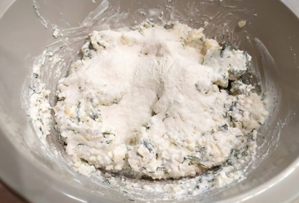 Фото шага рецепта Сырные кексы 189278 шаг 5  