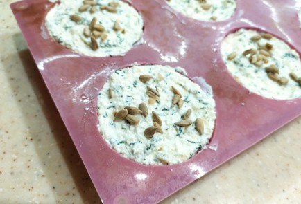 Фото шага рецепта Сырные кексы 189278 шаг 8  