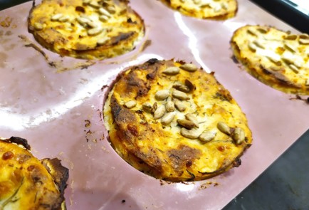 Фото шага рецепта Сырные кексы 189278 шаг 9  