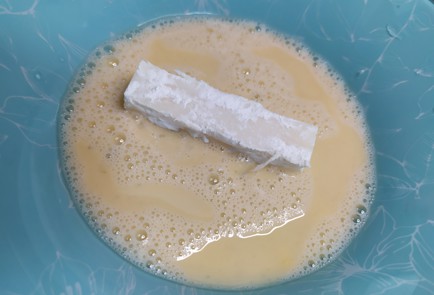 Фото шага рецепта Сырные палочки 190510 шаг 4  