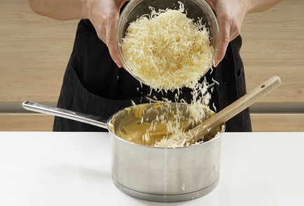 Фото шага рецепта Сырные шукеты 152994 шаг 7  