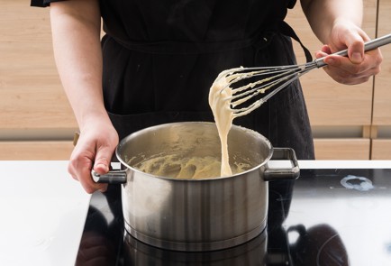 Фото шага рецепта Сырный соус 152340 шаг 5  