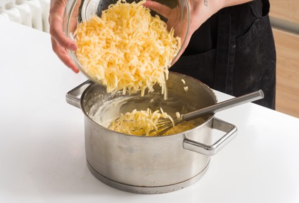 Фото шага рецепта Сырный соус 152340 шаг 8  