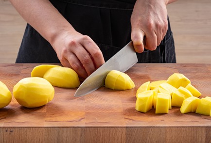 Фото шага рецепта Сырный суп с грибами 175462 шаг 3  