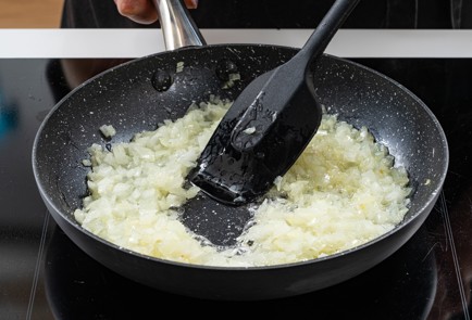 Фото шага рецепта Сырный суп с грибами 175462 шаг 5  