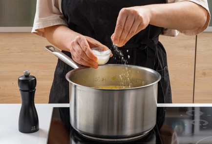 Фото шага рецепта Сырный суп с курицей 175464 шаг 11  