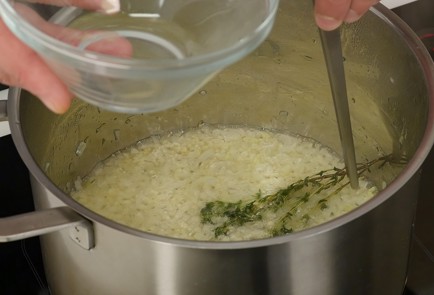 Фото шага рецепта Сырный суп с лисичками 125481 шаг 1  