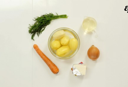 Фото шага рецепта Классический сырный суп 126416 шаг 1  