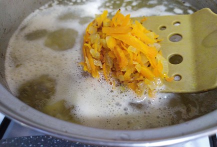 Фото шага рецепта Сырный суп 190190 шаг 6  