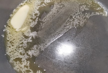 Фото шага рецепта Сытная кубанская яичница 152341 шаг 2  