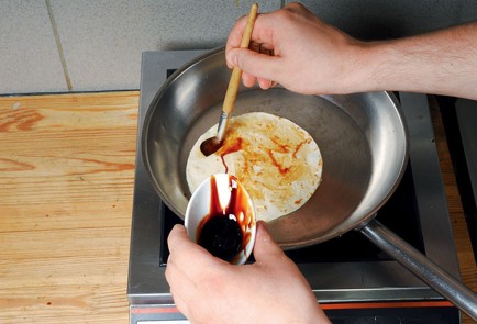 Фото шага рецепта Такос с пекинской уткой 30392 шаг 5  