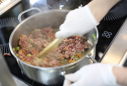 Фото шага рецепта Тальятелле болоньезе 138587 шаг 2