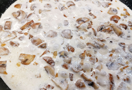 Фото шага рецепта Тальятелле со шпинатом и шампиньонами 151512 шаг 16  