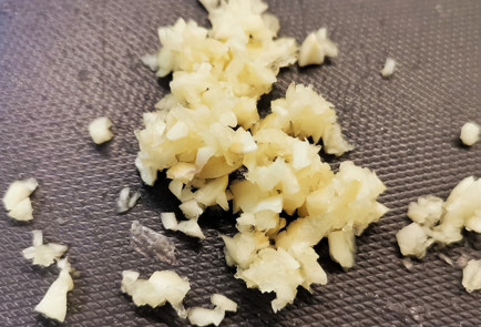 Фото шага рецепта Тальятелле со шпинатом и шампиньонами 151512 шаг 3  