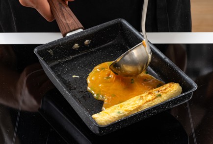 Фото шага рецепта Тамагояки 186454 шаг 8