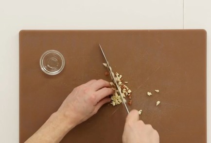 Фото шага рецепта Тапенад 114697 шаг 2  